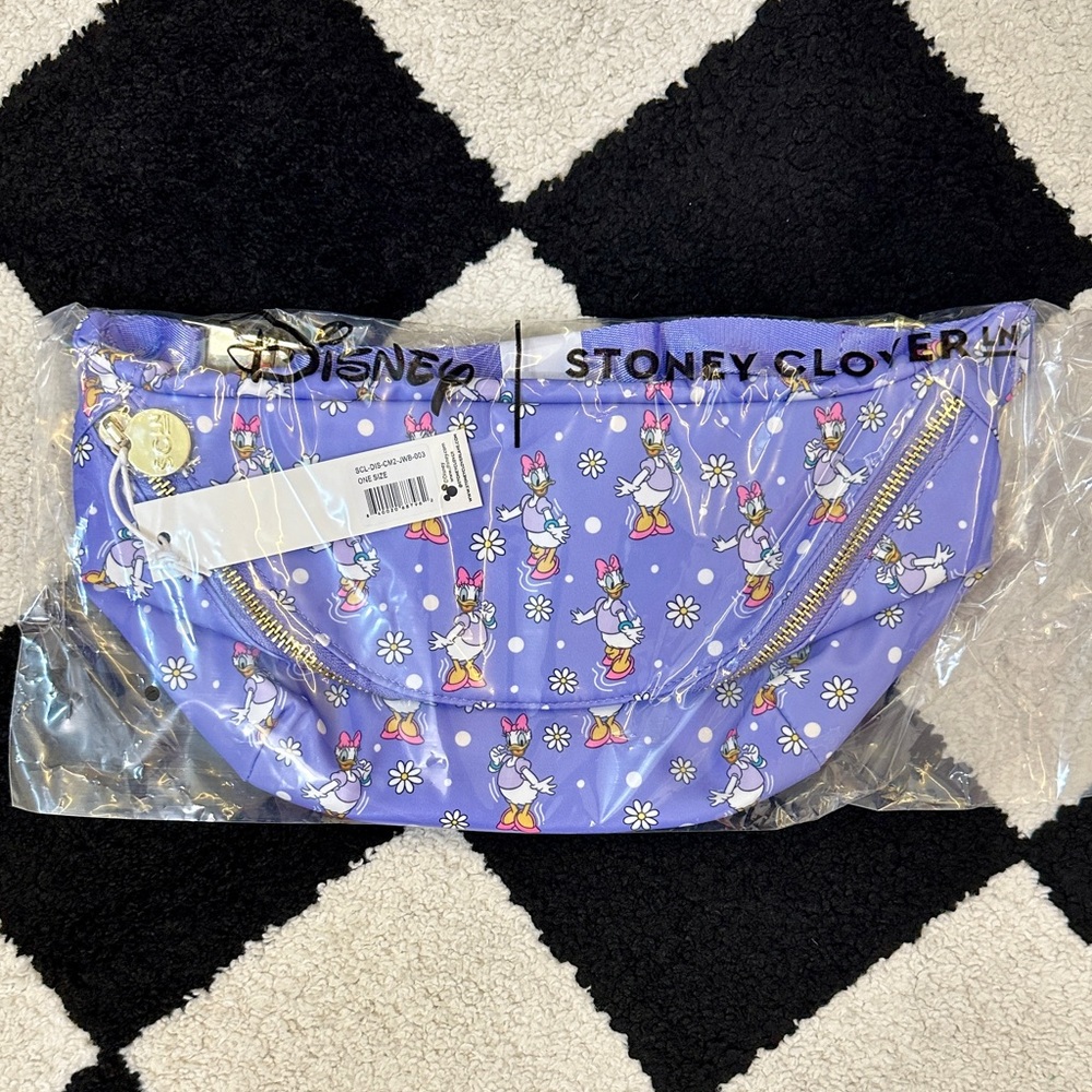 NWT Stoney Clover Disney Daisy Jumbo Fanny